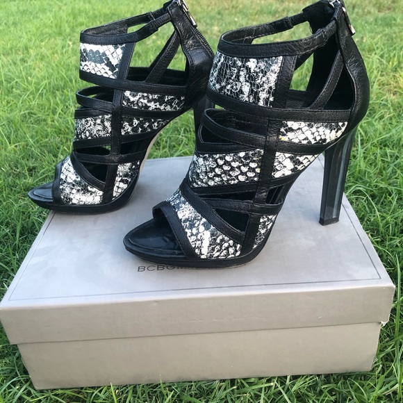 BCBG Shyanna White and Black Leather Heels - Picture 3 of 4